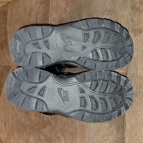 Nike Manoa Boots - Picture 8 of 8